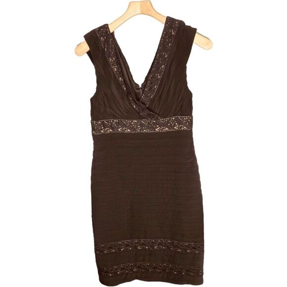 Adrianna Papell Tiered Lace Sheath Dress Black Nude Formal CocktailSize 10